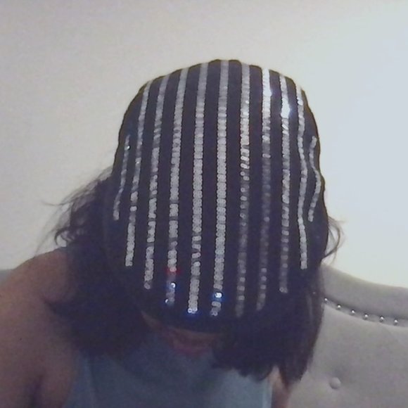 Black Hat with Sequins - Picture 1 of 6
